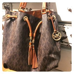 Michael Kors Jet Set Large Marina Tote